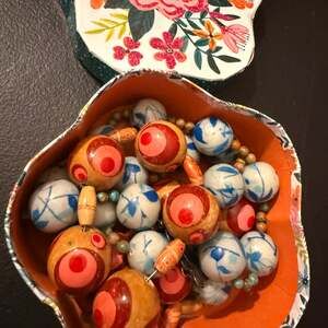 Unique Handcrafted Beaded Necklaces & Floral Box